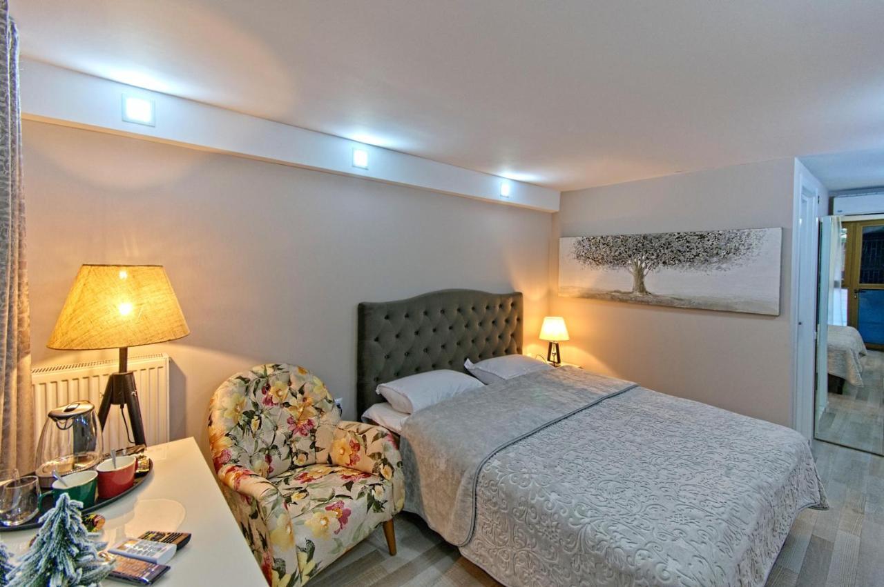 Hotel Sakhli At Chavchavadze Ave 15 à Tbilissi Extérieur photo