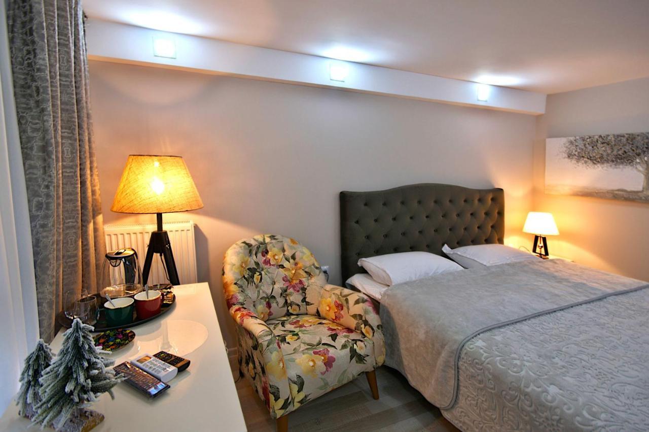 Hotel Sakhli At Chavchavadze Ave 15 à Tbilissi Extérieur photo