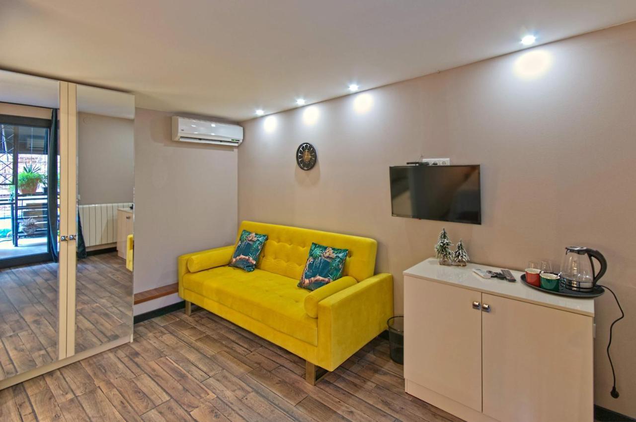 Hotel Sakhli At Chavchavadze Ave 15 à Tbilissi Extérieur photo