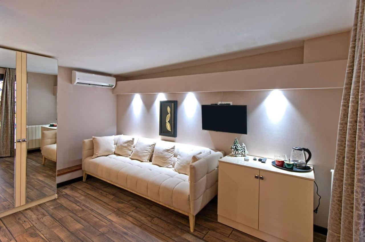 Hotel Sakhli At Chavchavadze Ave 15 à Tbilissi Extérieur photo